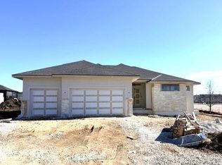 13619 Granada Dr, Leawood, KS 66224