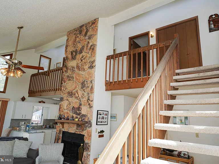39028 Bayview W — Photo 60
