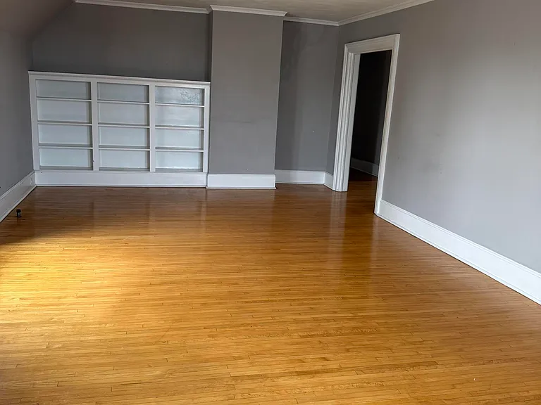 1369 Main St #1/2 — Photo 16