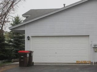 4548 Hayward Rd N, Oakdale, MN 55128