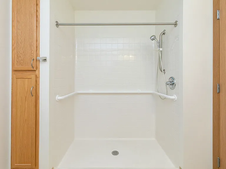 Fargo, ND Sunrise North | Bathroom
