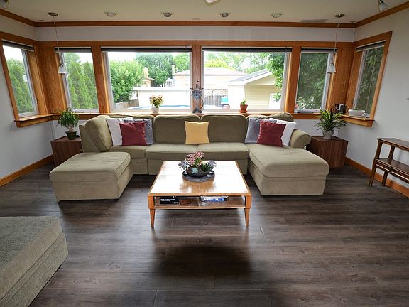 FamilyRoom