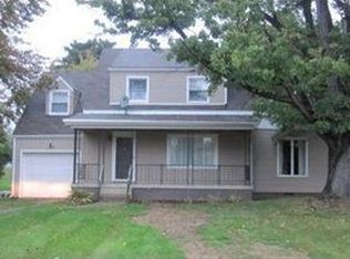 3664 Green Garden Rd, Aliquippa, PA 15001