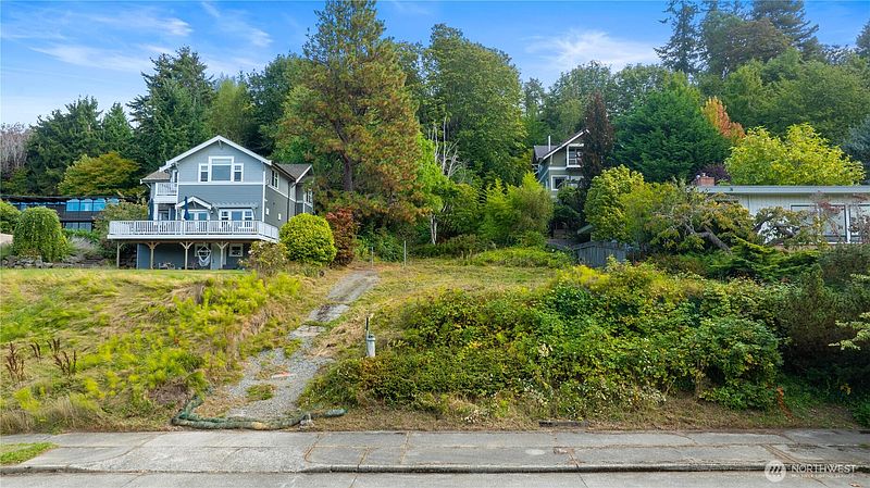 2nd image of 7558 45th Avenue SW