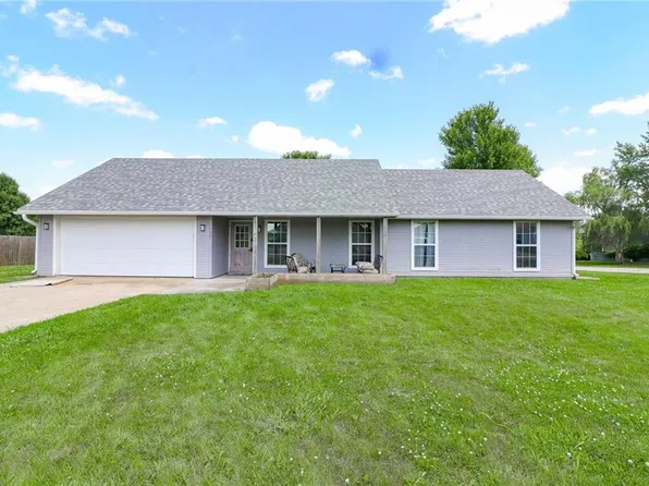 130 SE 1171st Rd, Knob Noster, MO 65336