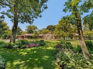 701 Hibbard Rd, Winnetka, IL 60093