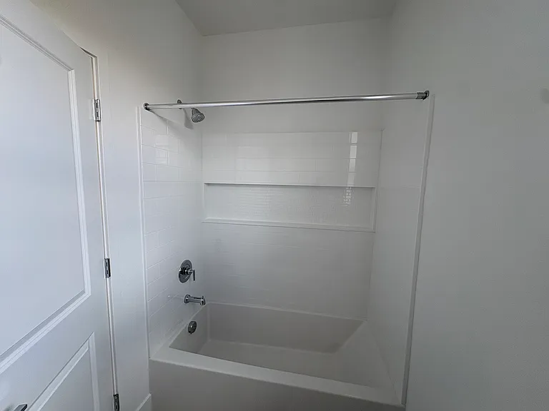 7966 Lamplight Dr — Photo 2