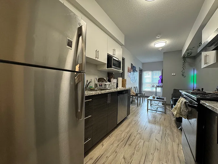 258 B Sunview St #2711 — Photo 3