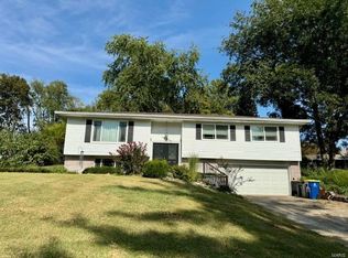 616 Commodore Dr, Washington, MO 63090