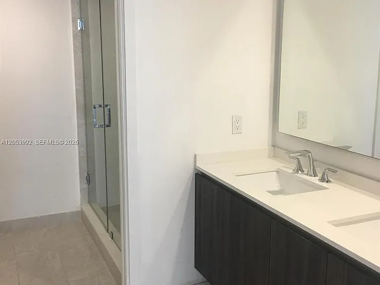 488 NE 18th St #809 — Photo 11