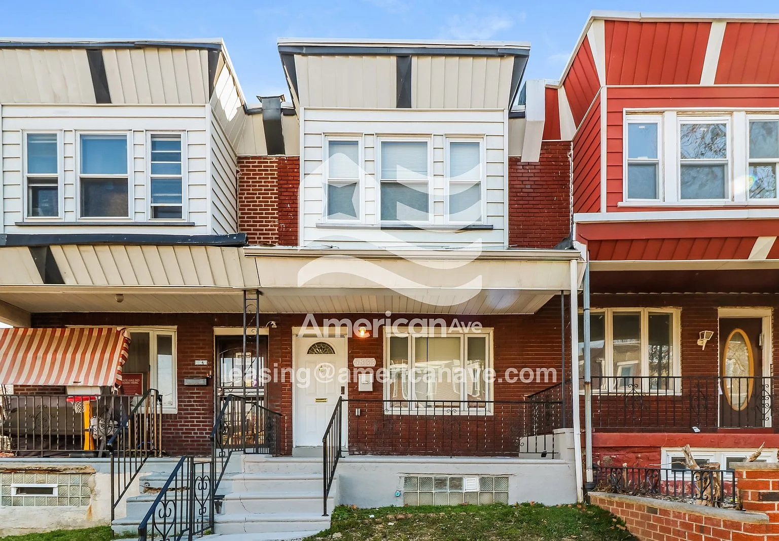 3 bed, 1.0 bath, 958 sqft, $1,853 — Photo 1