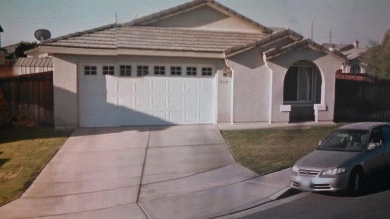 1st image of 194 W Marina Ct