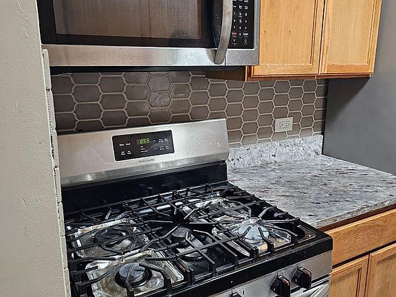 2nd image of 281 Shorewood Dr #21GA