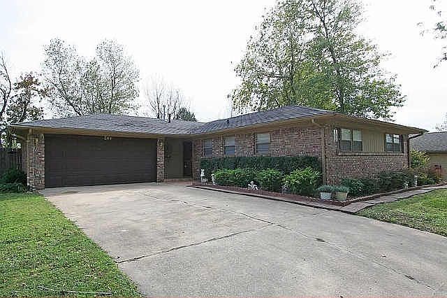 1st image of 644 S Maywood Dr