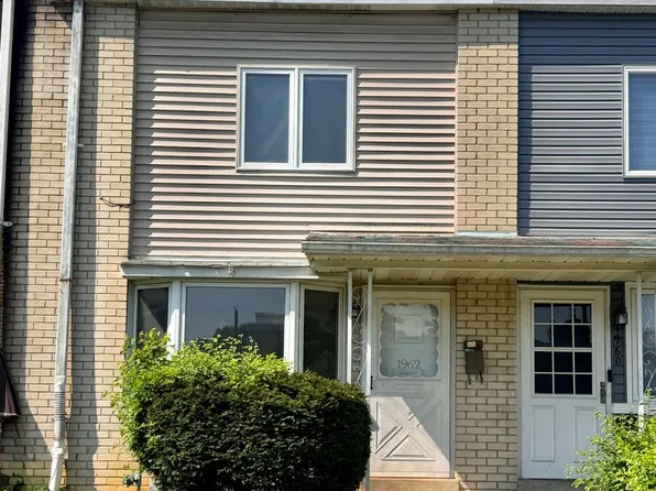 1962 S Hall St, Allentown, PA 18103