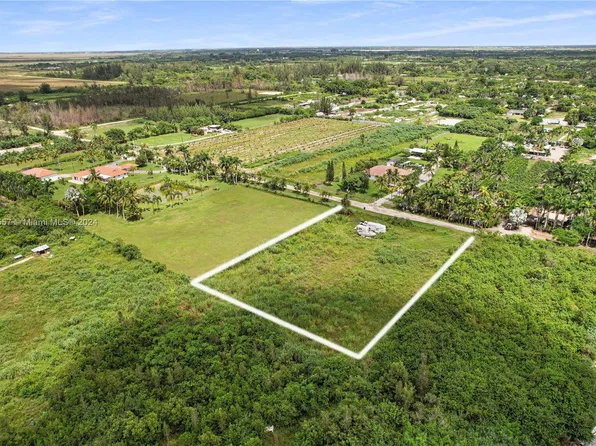 15542 SW 212th Ave, Miami, FL 33187