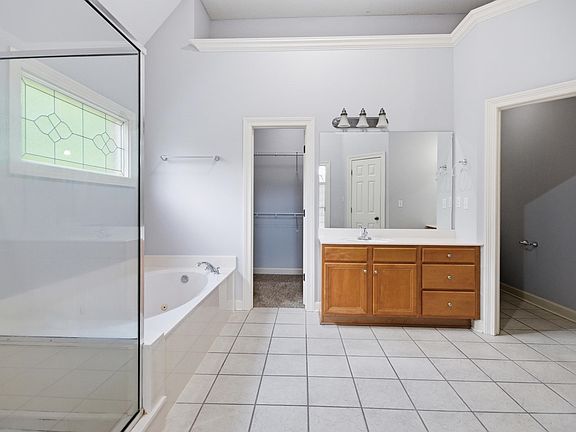 5th image of 9143 Raspberry Ln
