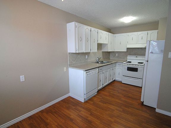 4th image of 4707 126th Ave NW