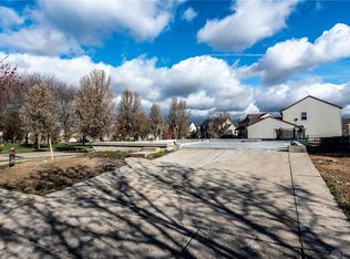 176 Huntington Dr, Maineville, OH 45039