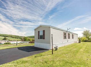 442 Hammersmith Dr, Indiana, PA 15701