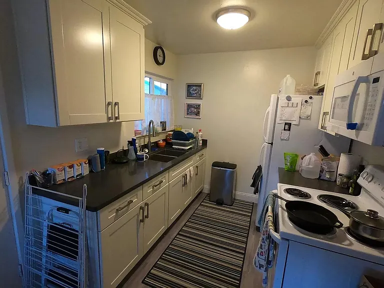 394 Kuehnis Dr — Photo 1