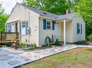 95 Parsons Rd, Enfield, CT 06082