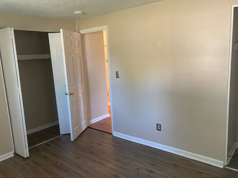 3700 Caracas Dr — Photo 18