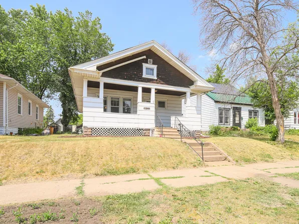 1249 Beech St, Saint Paul, MN 55106