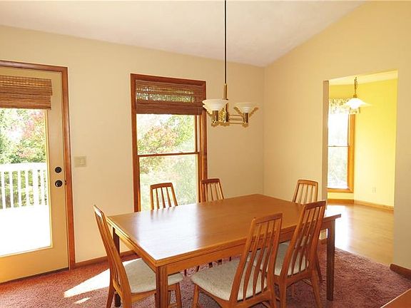 5th image of 1391 Peachtree Ln