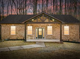 612 Hill Rd, Clarksville, TN 37040