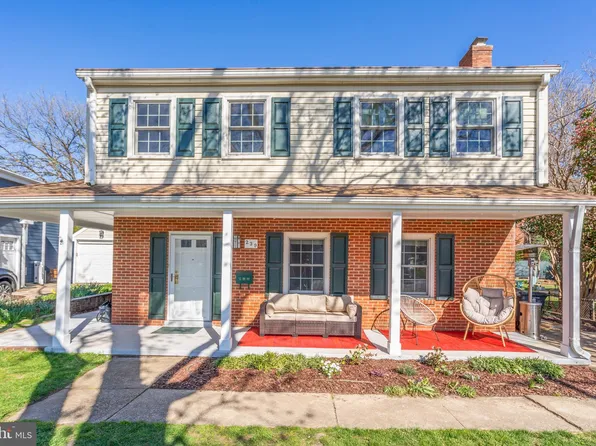 239 N Barton St, Arlington, VA 22201
