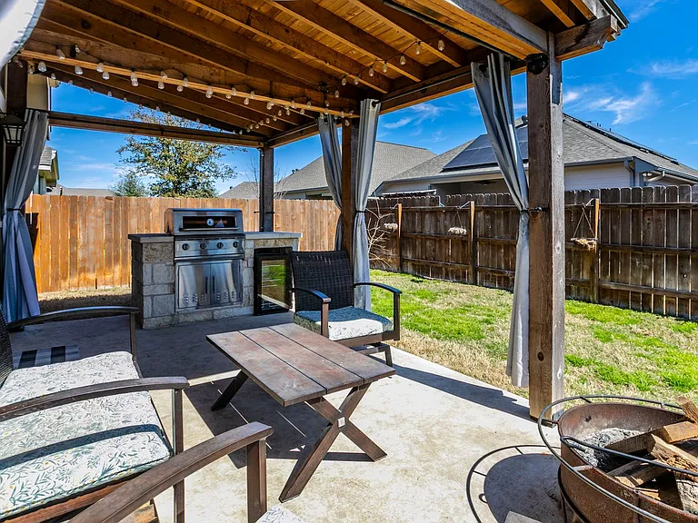 5317 Lancaster Dr — Photo 24