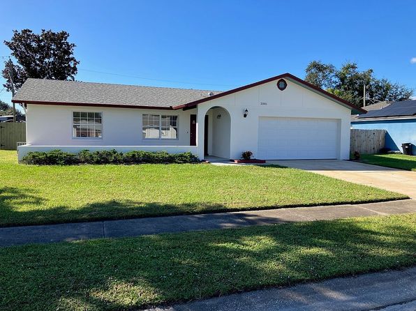 3385 Heather Dr