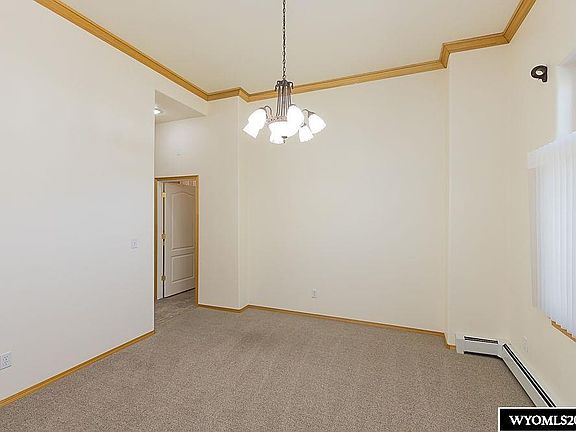 4th image of 2215 Silver Creek Dr