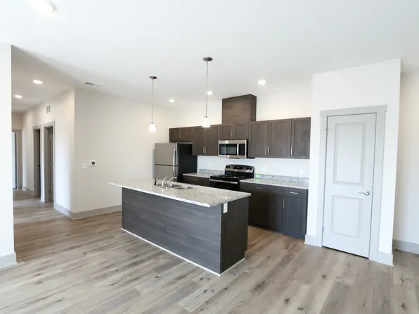 267 Seminole Rd #413, Muskegon, MI 49444