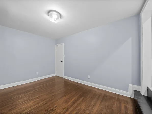 211 New York Avenue image 17 of 37