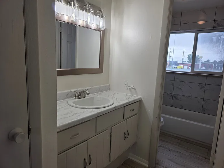 2210 S Dexter St — Photo 19