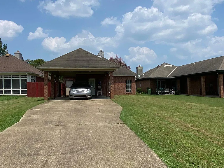 3700 Roswell Pl — Photo 7