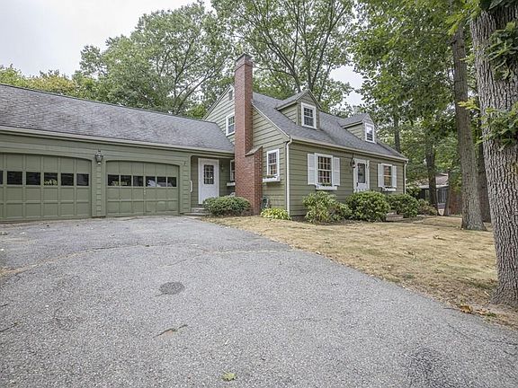 2nd image of 31 Fairway St