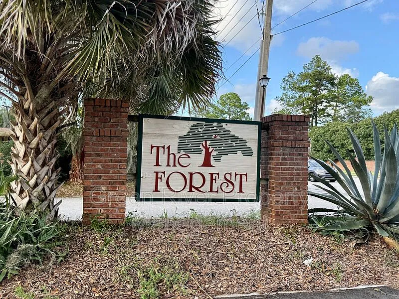 3 bed, 2.0 bath, 1468 sqft, $2,500 — Photo 2