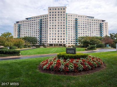 10401 Grosvenor Pl APT 110, Rockville, MD, 20852