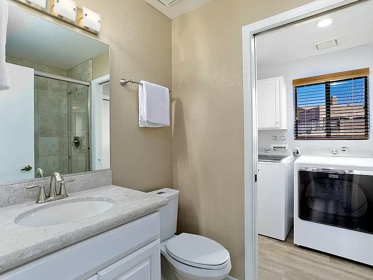 2557 Sunkentree Dr — Photo 17
