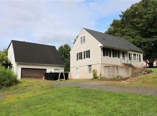 352 Chamberlain Rd, Middletown, CT 06457