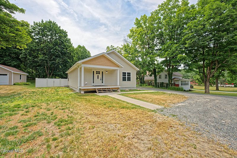2nd image of 116 Plank Road