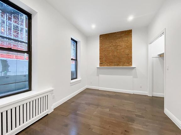 4th image of 423 W 125th St #4