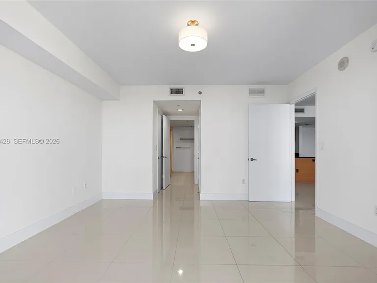 50 Biscayne Blvd #2604 — Photo 49
