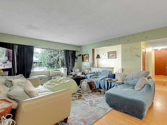 4th image of 15064 Peacock Pl