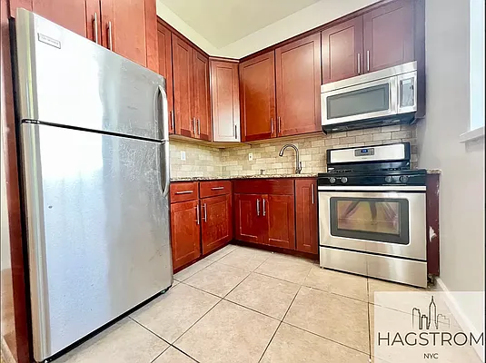 Rented by Hagstrom Management Inc | media 13