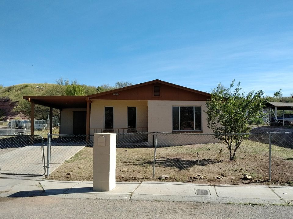 1st image of 2432 N Calle Chihuahua