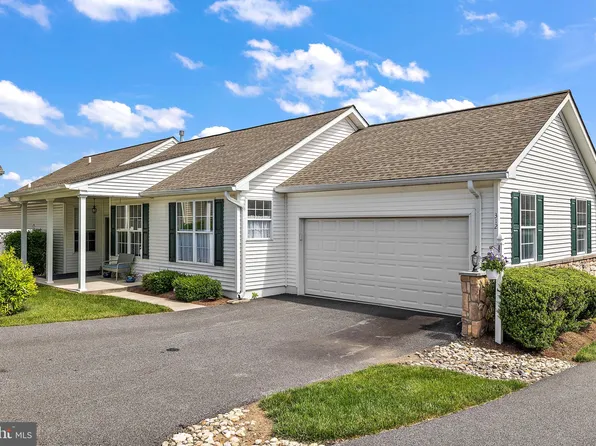 312 Fox Terrier Ct, Glen Mills, PA 19342